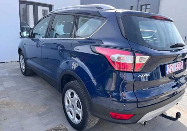 Ford Kuga cena 65900 przebieg: 152000, rok produkcji 2018 z Koszalin małe 56